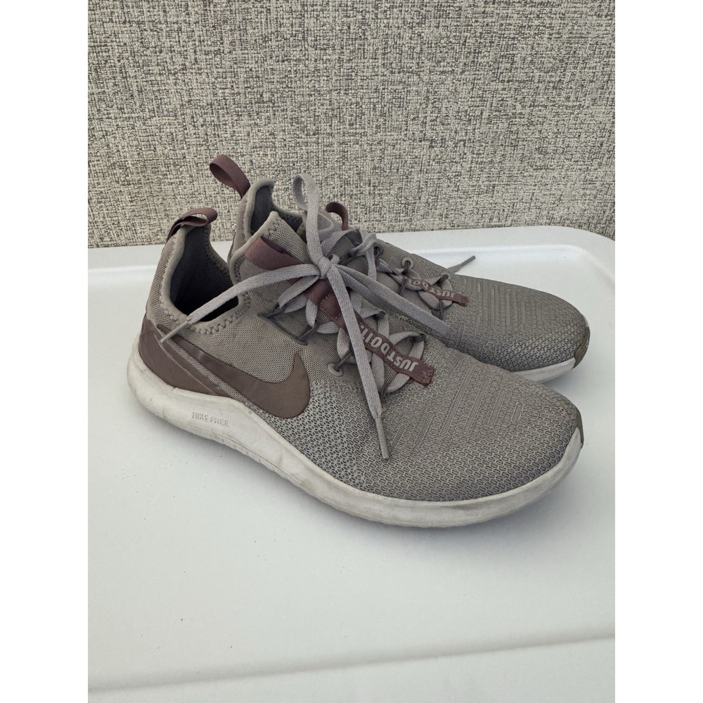 Size 7 - Nike Free TR 8 LM Smokey‎ Mauve